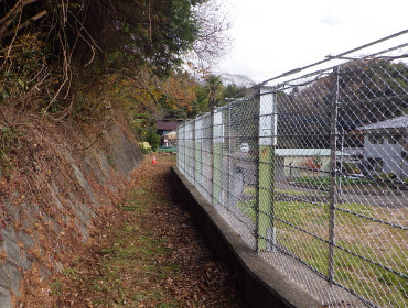 星山上ノ原Ｃ砂防等維持工事（落石防護柵嵩上工）